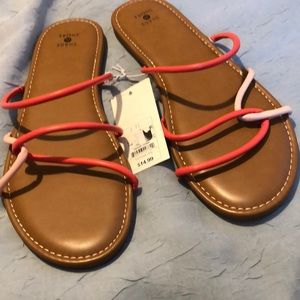Shade and Shore Woman Sandals .